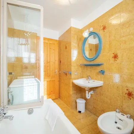 Apartment Blesaccia *